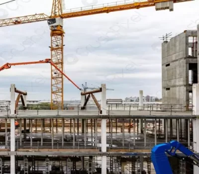 industrial-building-under-construction-596170-750x465-1